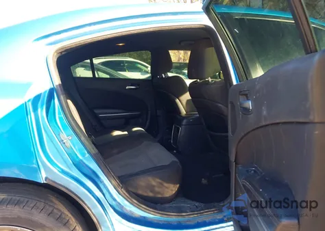 2015 Dodge Charger Sxt z USA, uszkodzony, nr VIN 2C3CDXHG6FH754380